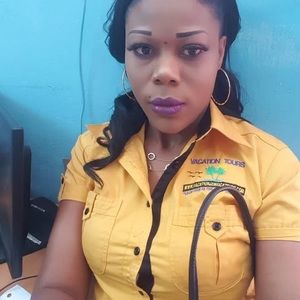 Meet your Posher, Oneca